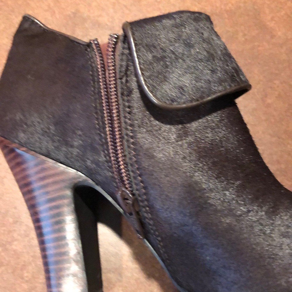 Fossil Brown Cow Hide Booties. Size 7 - image 7